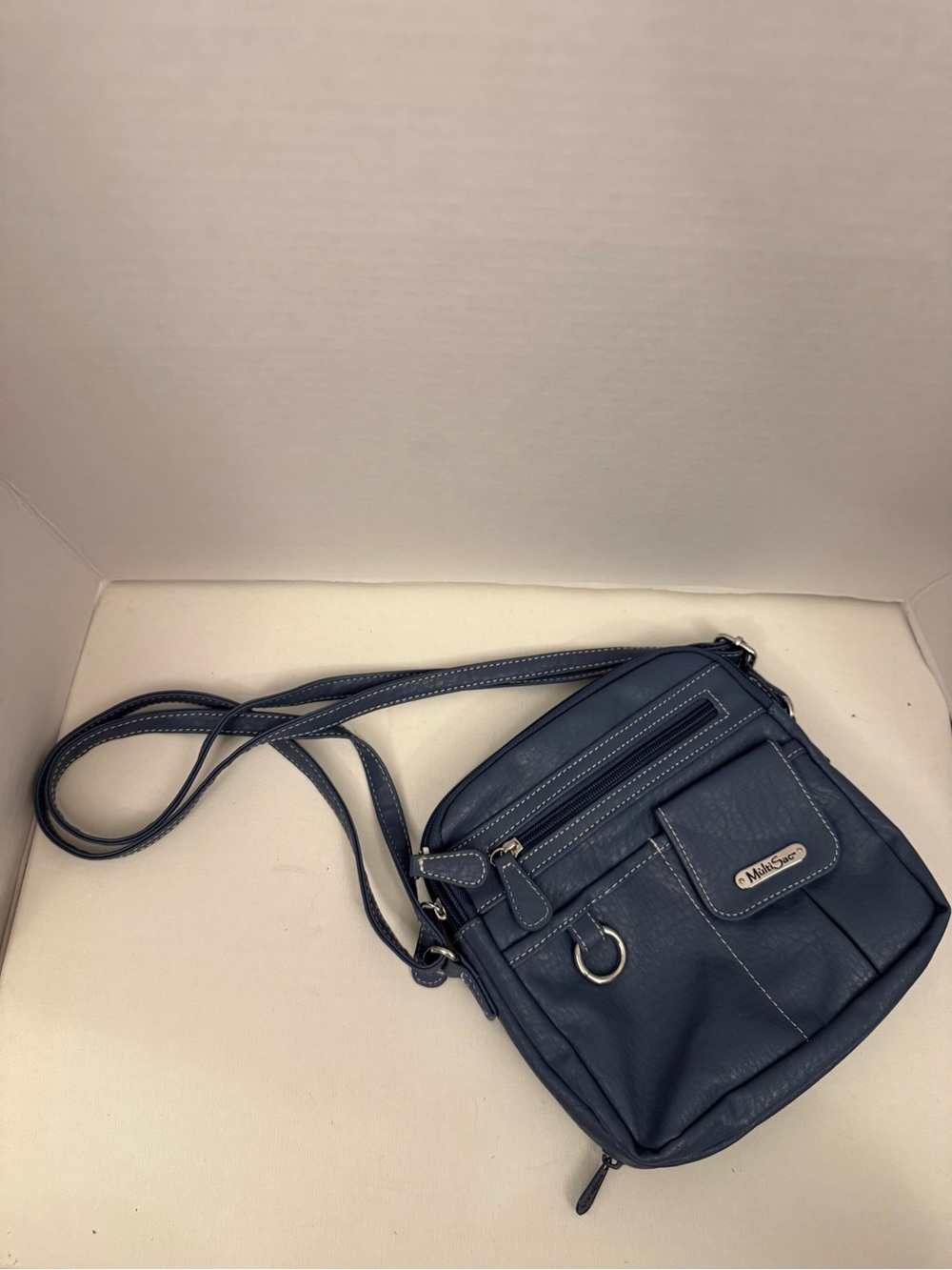 Multi sac Crossbody with Front Pockets and Adjustable Strap